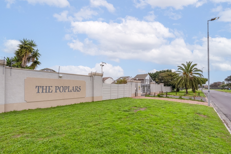 2 Bedroom Property for Sale in Thornton Western Cape